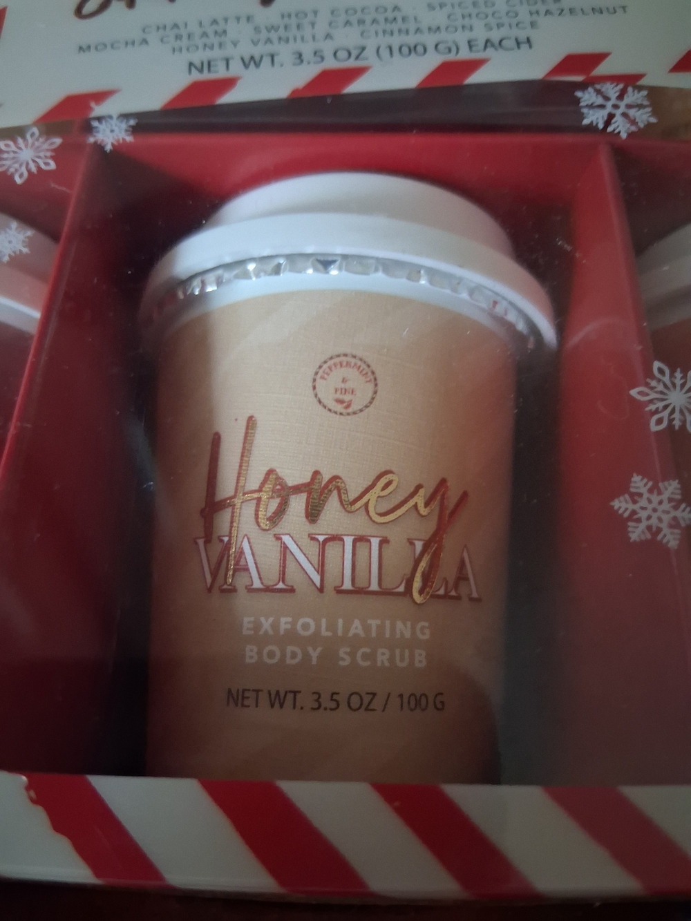 Peppermint Letters to Santa Exfoliating Body Scrub Set - Red - Picture 5 of 6